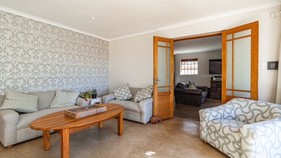 5 Bedroom Property for Sale in Miramar Eastern Cape